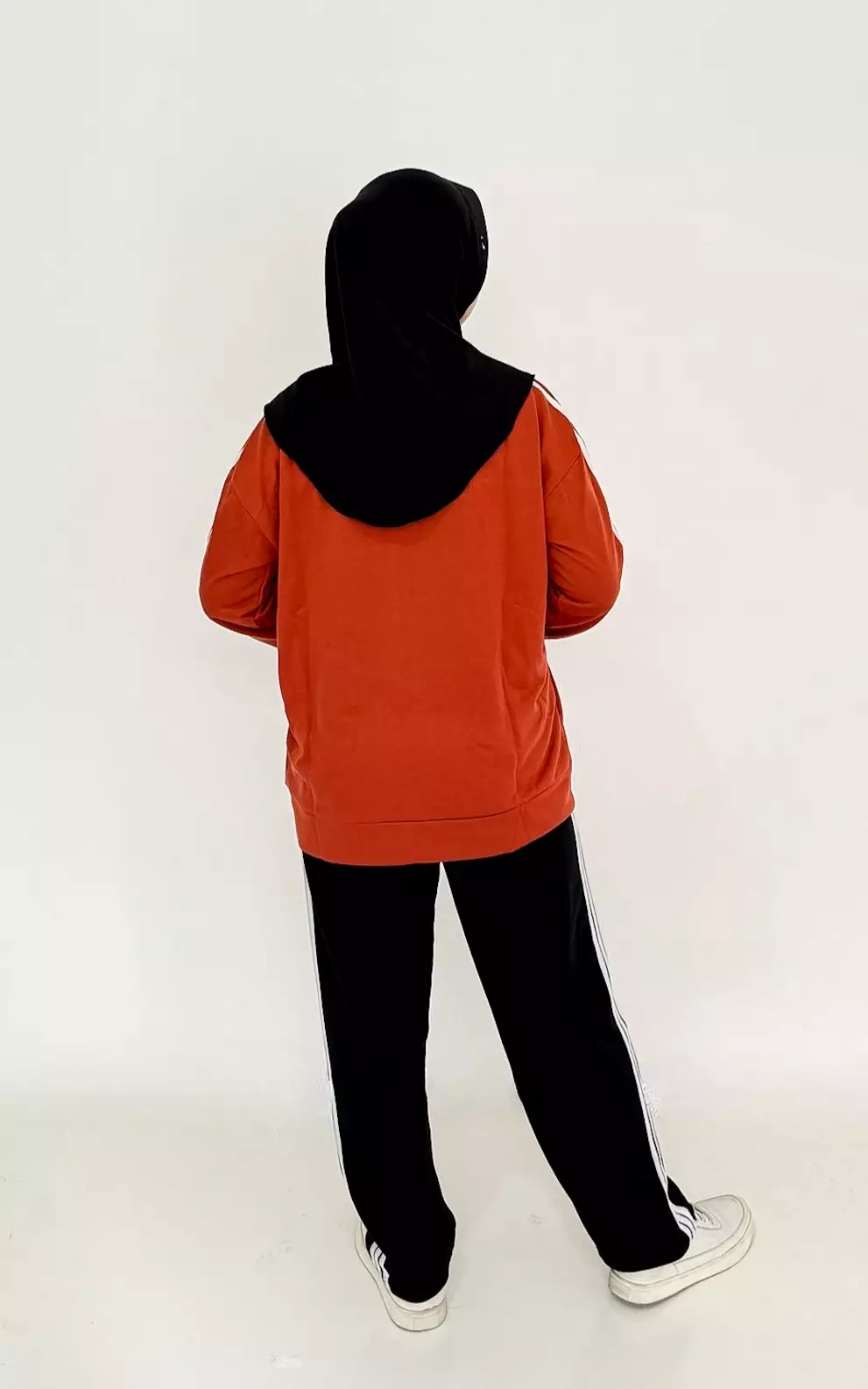 Set Sporty Pants Jasmin - Setelan Baju Olahraga Wanita