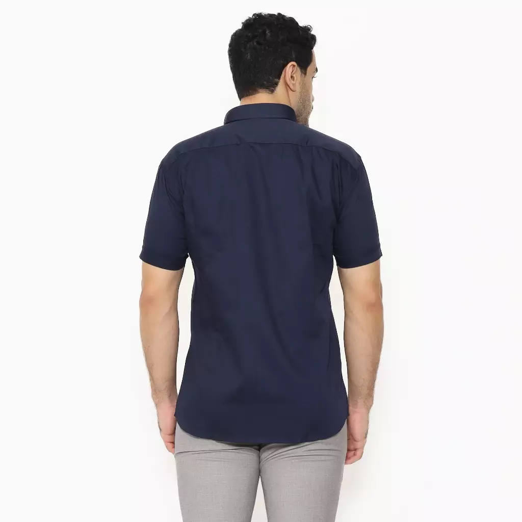 SCHOELLER VIVALDI-MSS Kemeja Pria Lengan Pendek Polos Slim Fit Warna Biru Tua