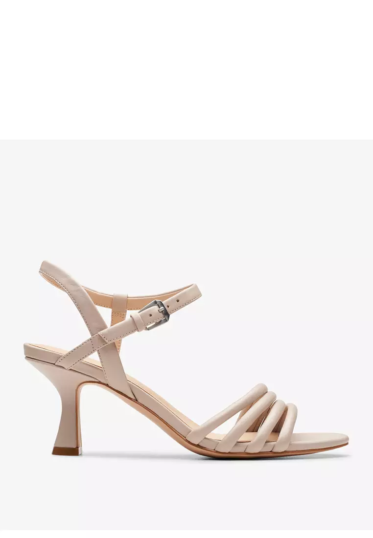 Discount on Clarks  shoes - SKU: Amali May Strappy Sandals Sand