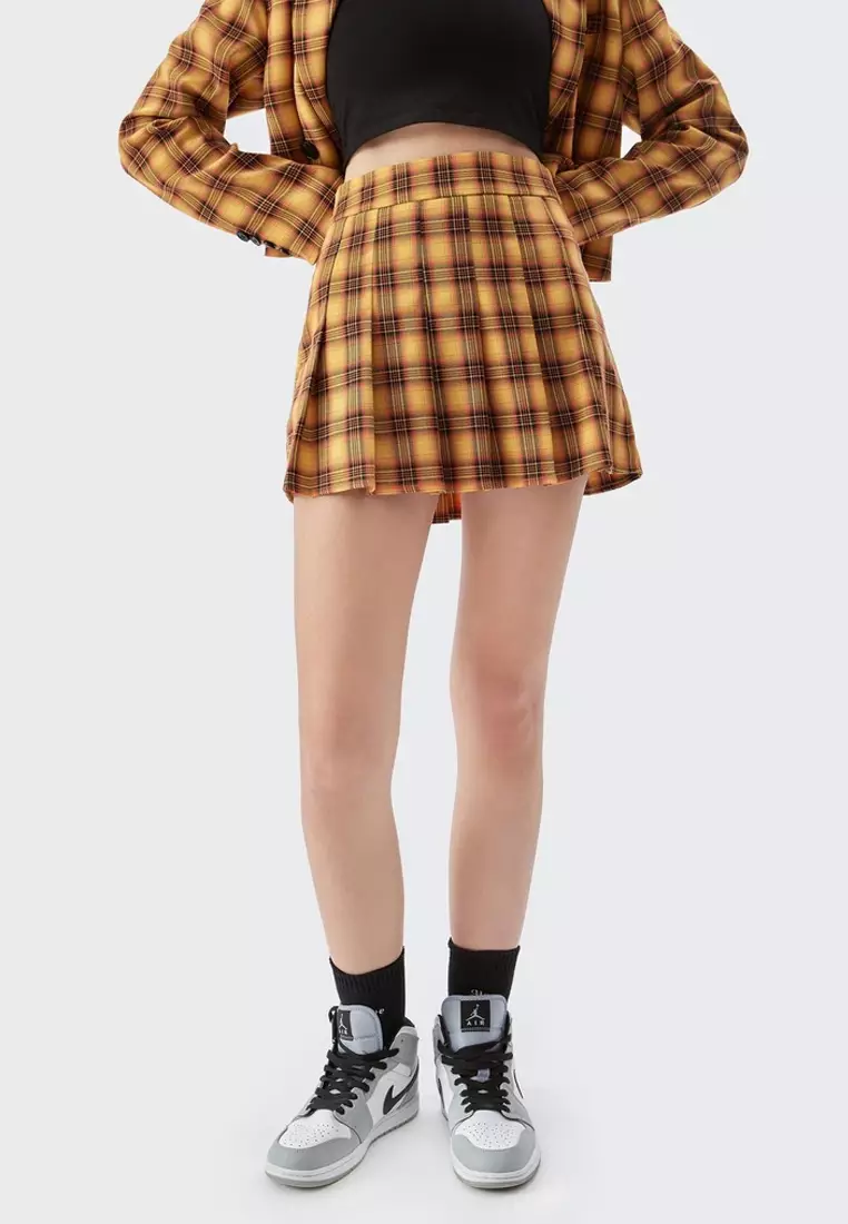 Plaid skirt outfit designer online sale