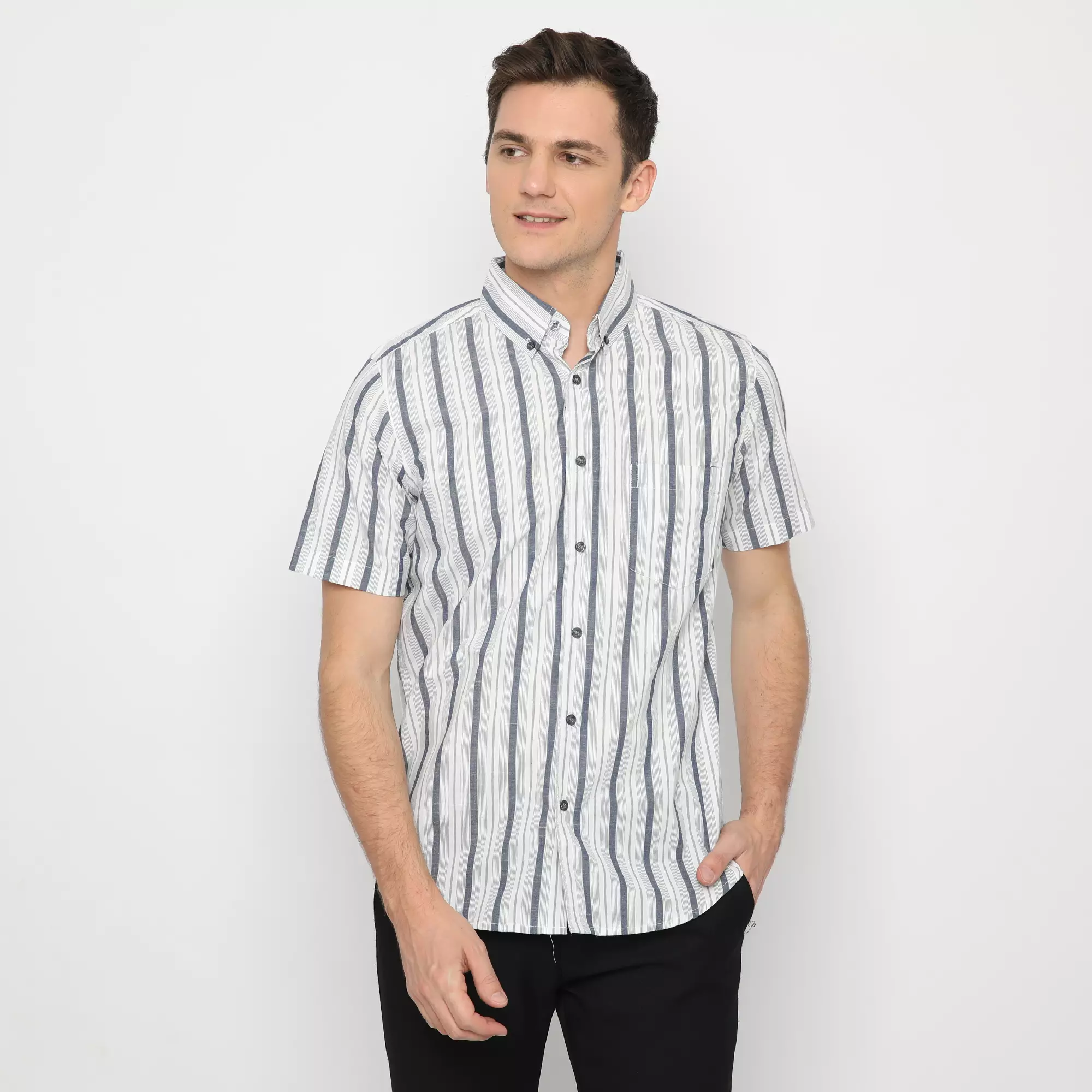 Platini Kemeja Motif Salur Pria Lengan Pendek Katun Yarndyed Abu 73301