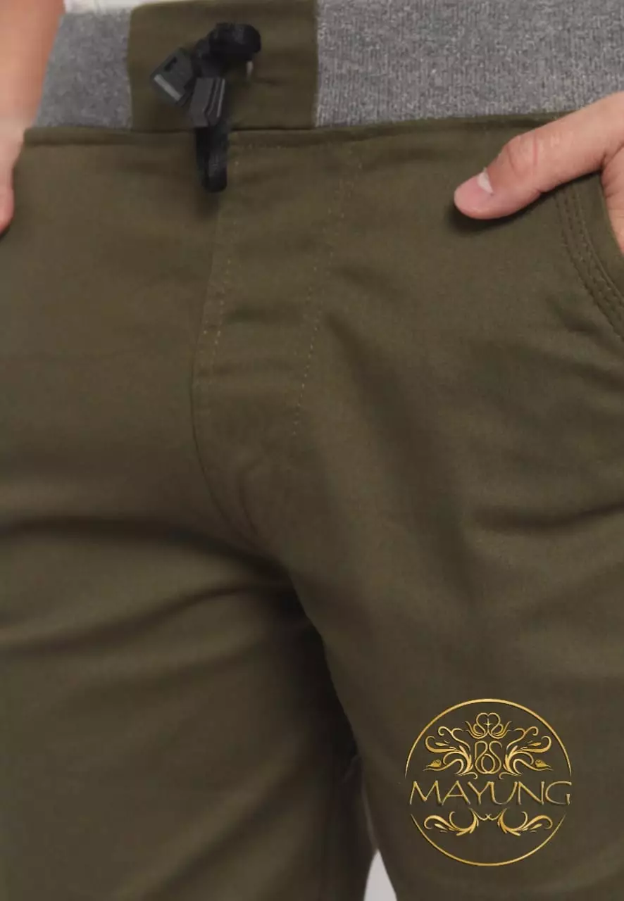 Celana Chinos Pendek Premium Slimfit Hijau Army