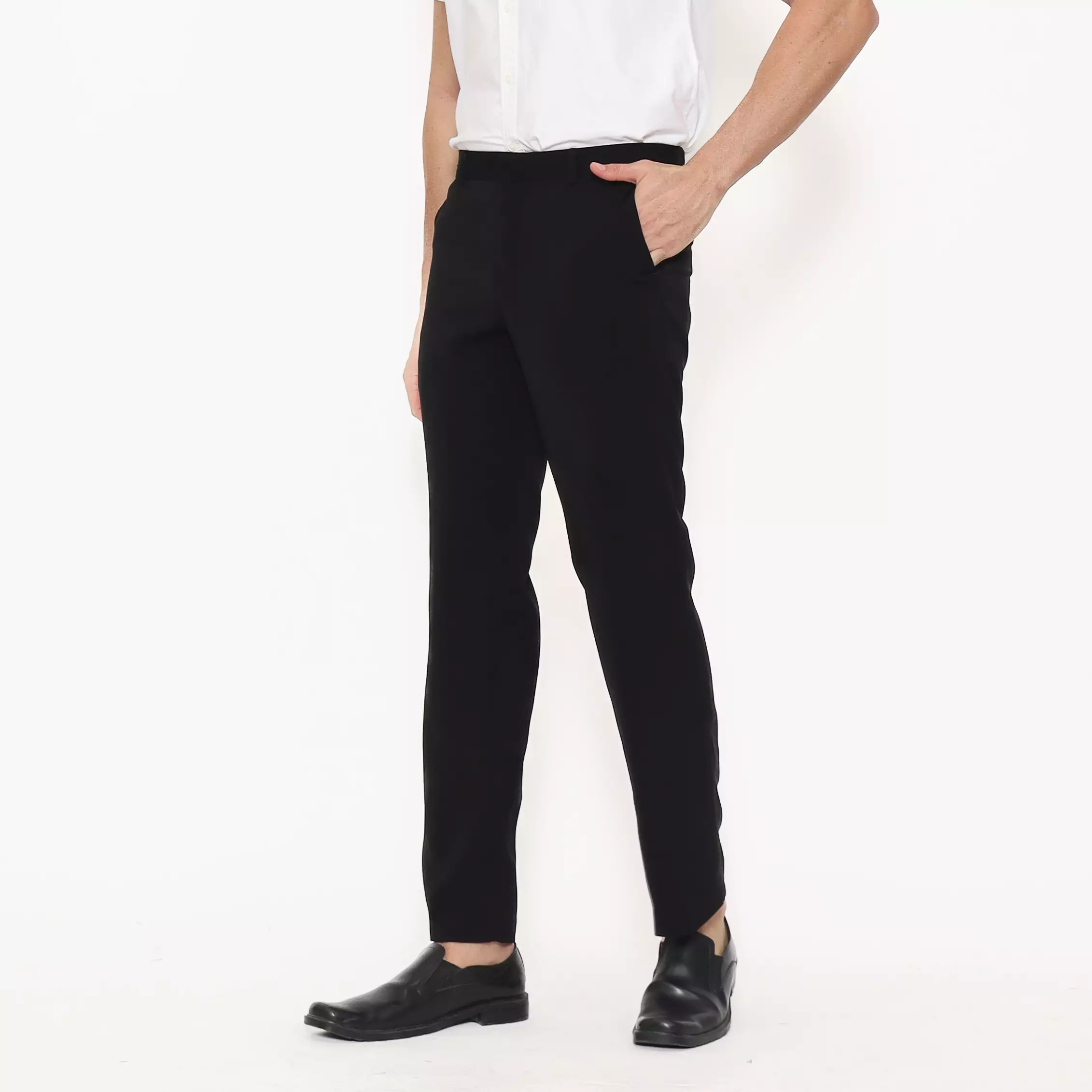 Lawell Celana Panjang Pria Formal LUTHER Regular Fit | Jet Black | Polyester Premium Polos