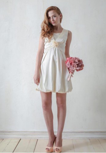 背心式玫瑰花朵腰版設計花苞裙緞面小禮服, 服飾, 派對洋zalora 順豐裝