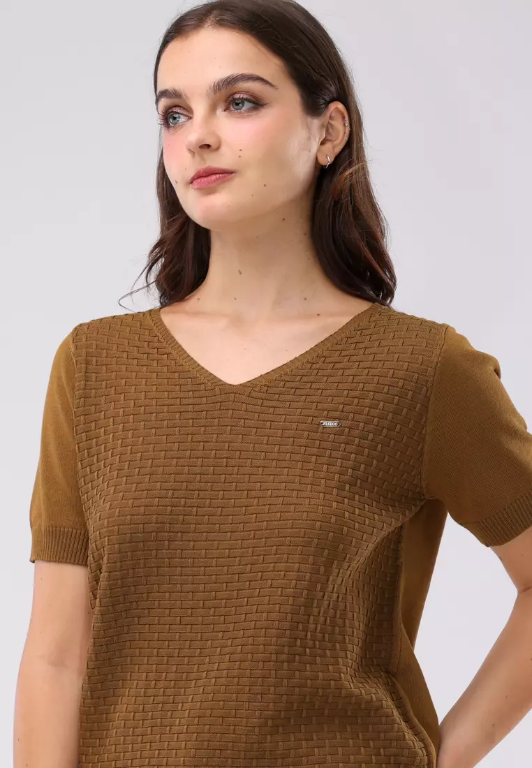 Textured Knitted Short Sleeves Blouse