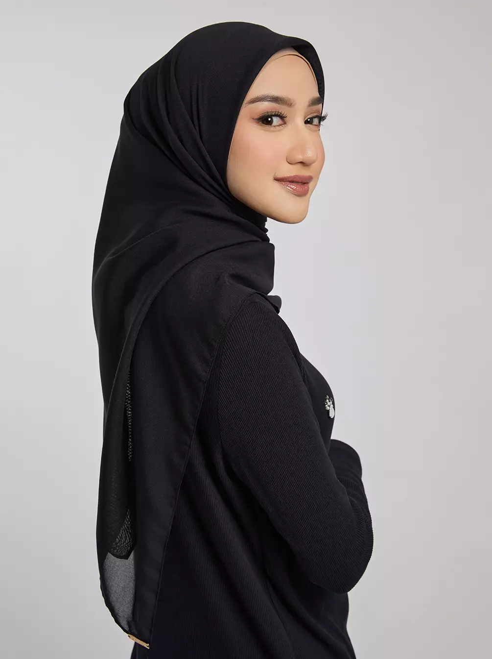 Kami Light Voile Scarf Plain Black