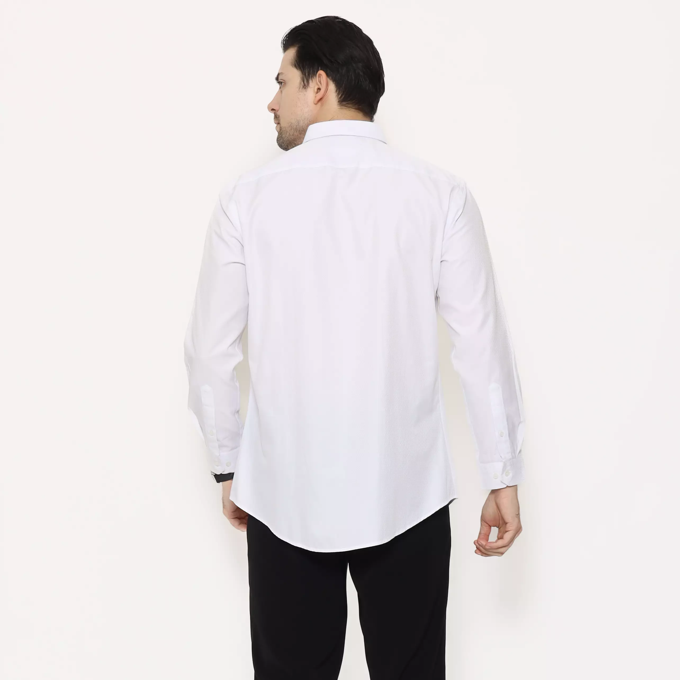 LAWELL CELTIC-MLMF Kemeja Formal Pria Putih Slim Fit Lengan Panjang Cotton Microfibre