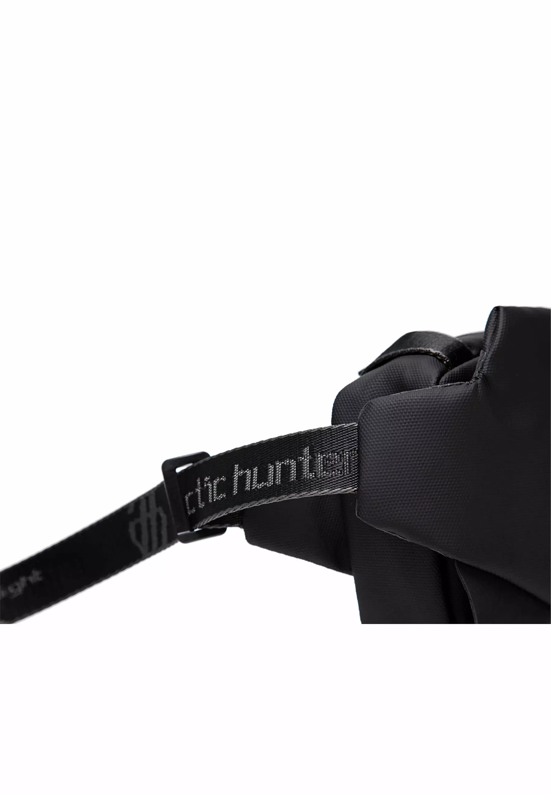 Buy Arctic Hunter Anti Theft Crossbody Bag 2024 Online | ZALORA Philippines