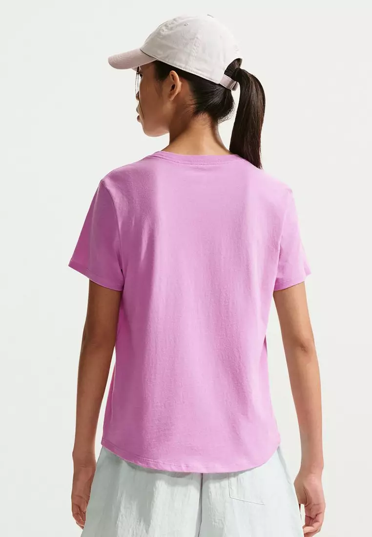 Club Essentials Logo T-Shirt