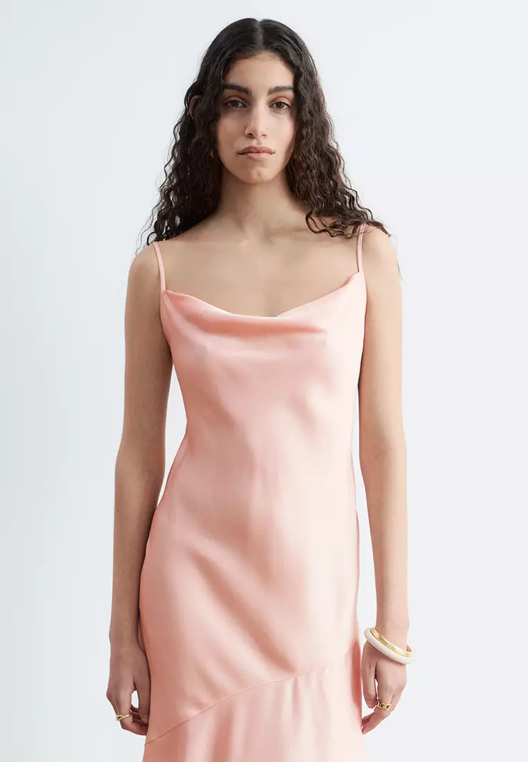 緞面吊帶中長連身裙