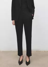 Hitam