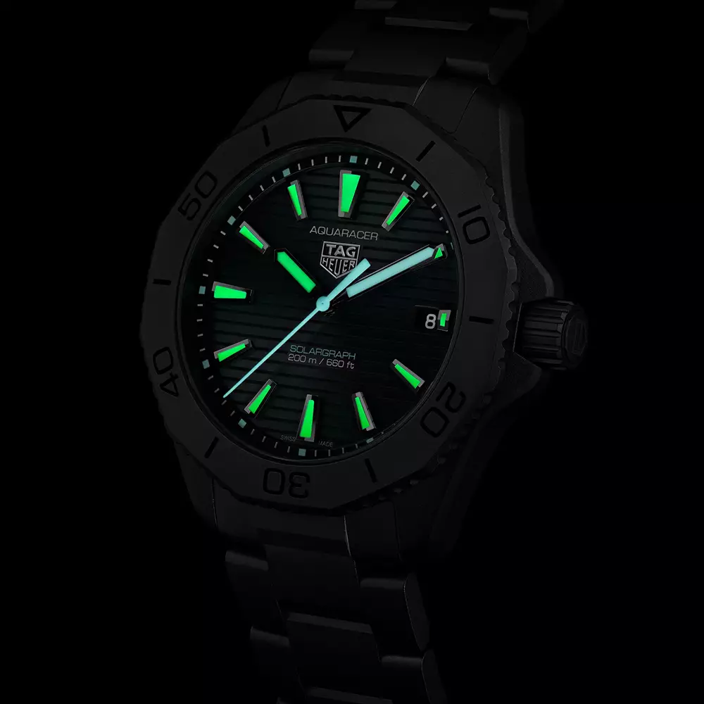 Aquaracer 40 - WBP1180.BF0000 Professional 200 Solargraph Black Dial