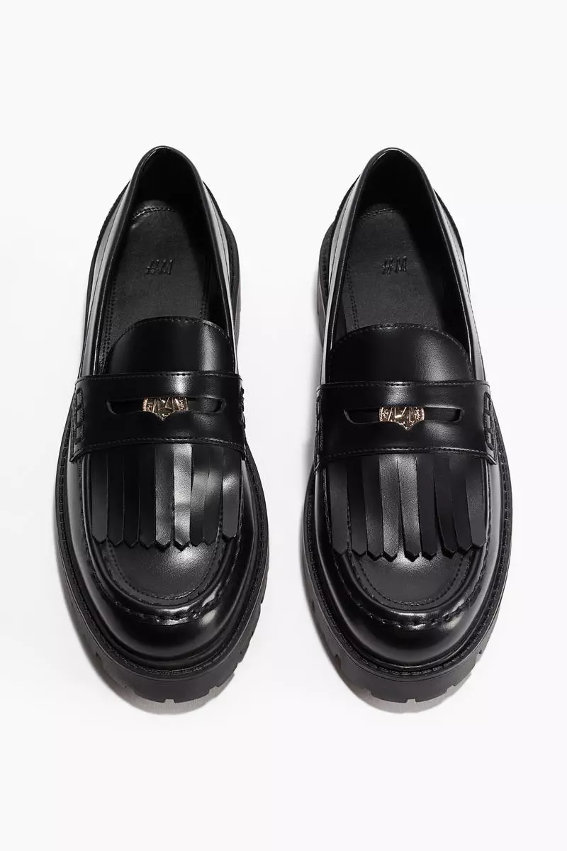 Fringe-trimmed loafers