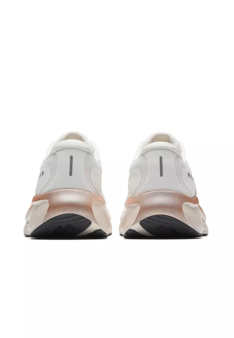 Women PG7 2.5 Travel Running Shoes