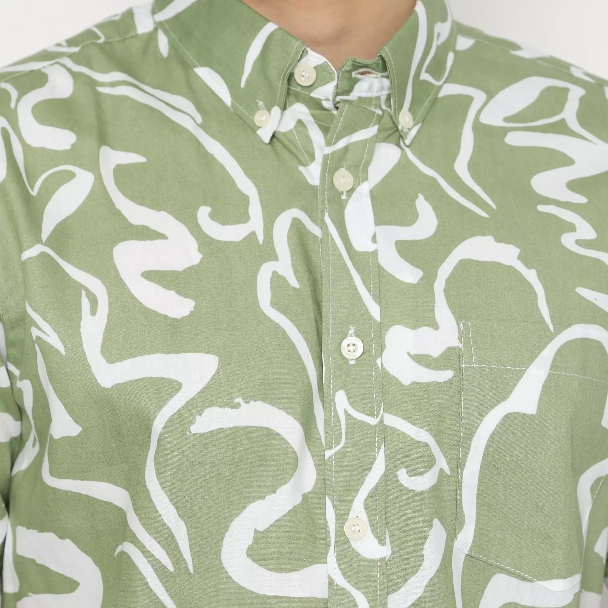 Platini Kemeja Motif Printing Pria Lengan Pendek Katun Hijau 73438