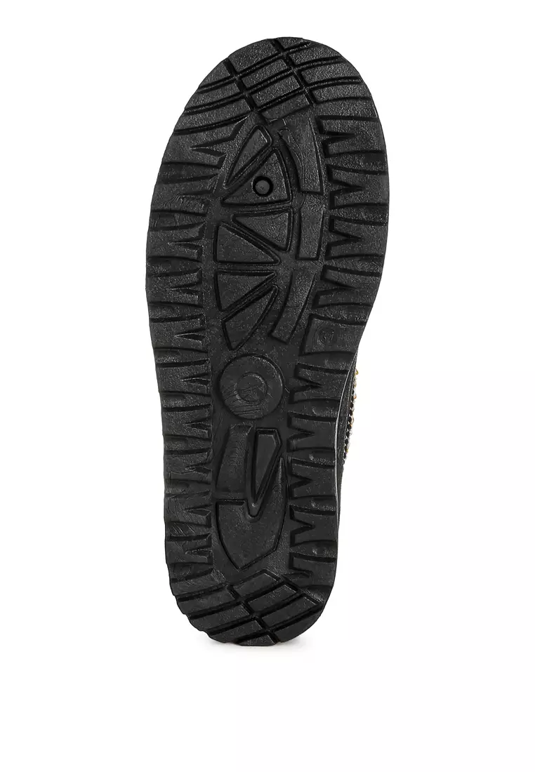Embroidered Platform Classic Slip-On in Black