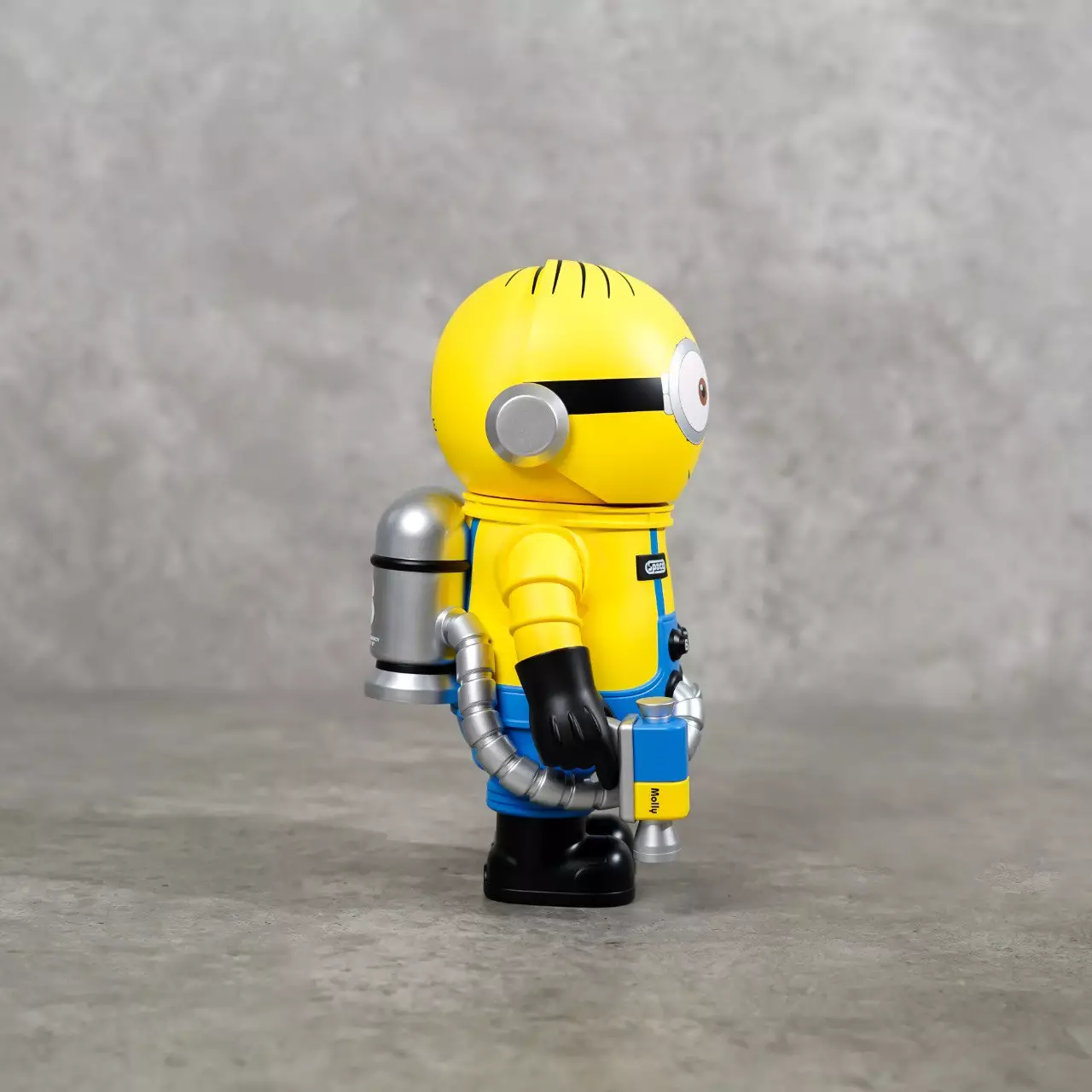 POP MART MEGA SPACE MOLLY X MINION 100% ORIGINAL - 400%