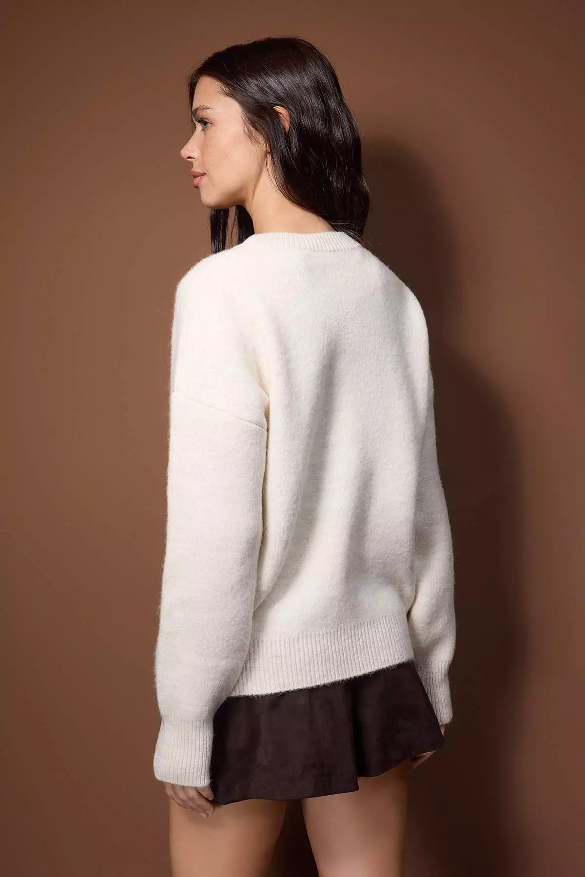 Wardrobe Essentials Bone Wool Premium Yarn Basic Wide Fit Knitwear Sweater | Twoaw26Kz65