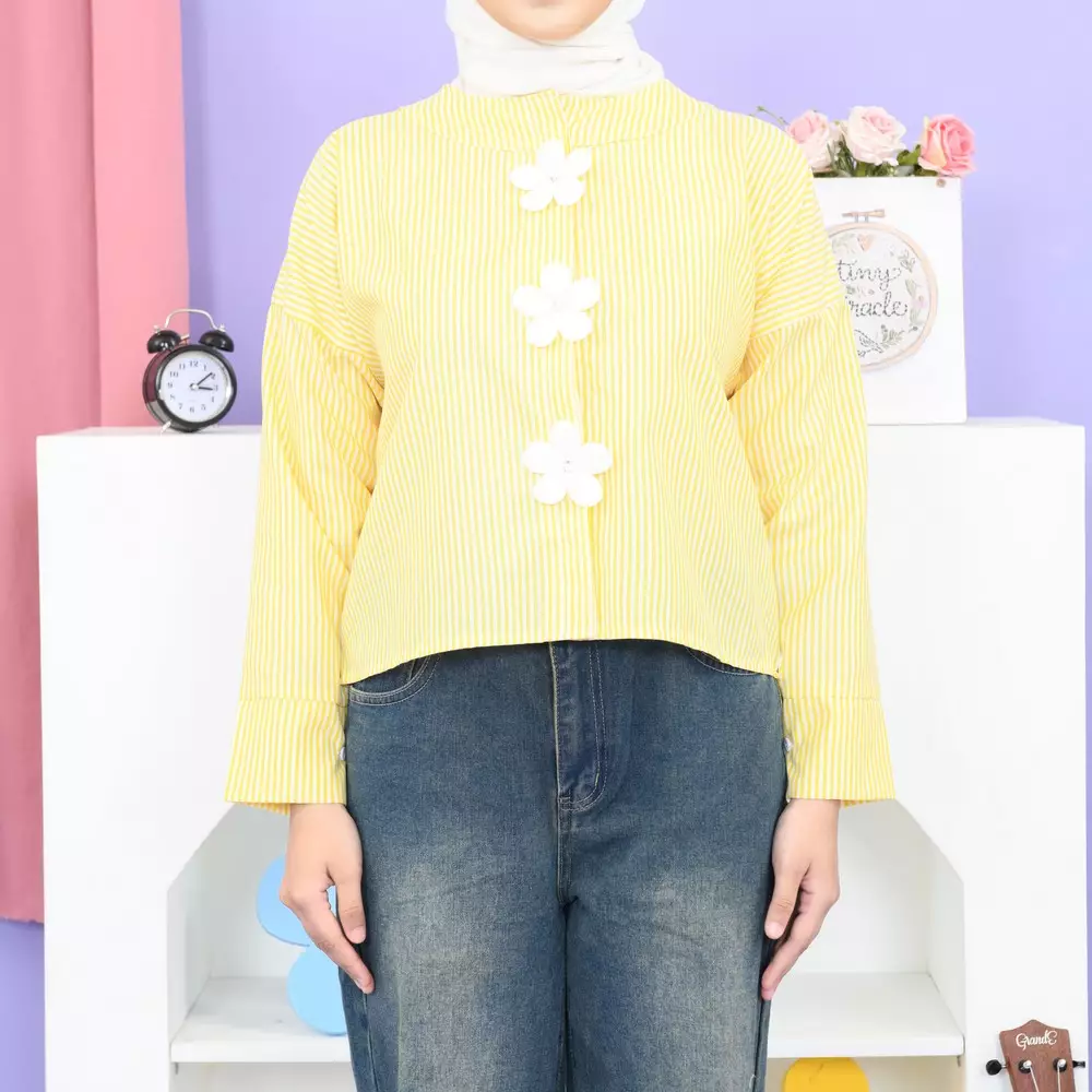 Roje Blouse - Soft Yellow M19773 R36S2