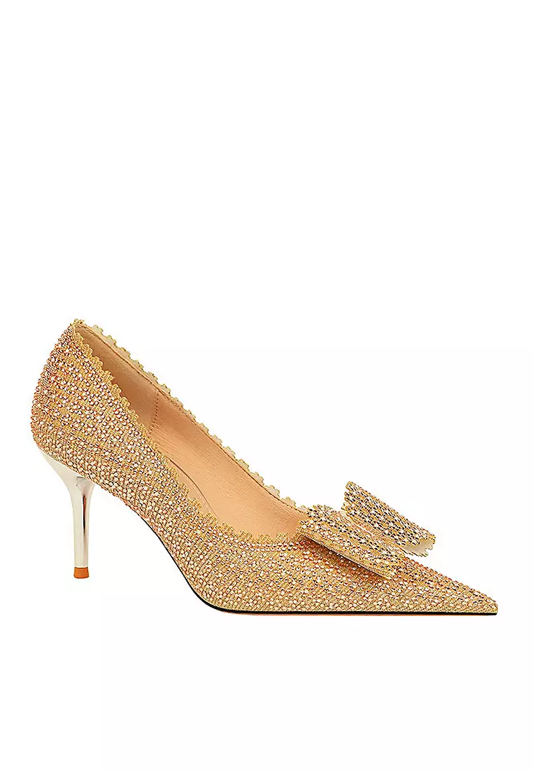 Gold pumps hot sale