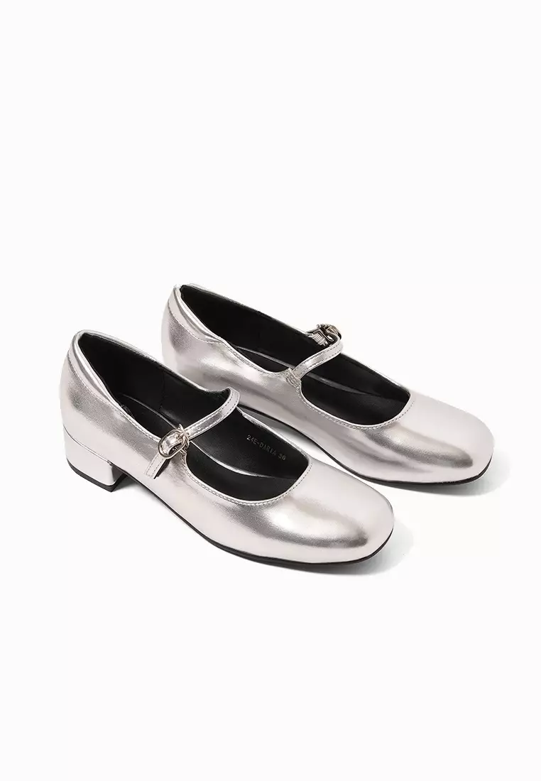 Discount on CLN  shoes - SKU: Daria Pumps