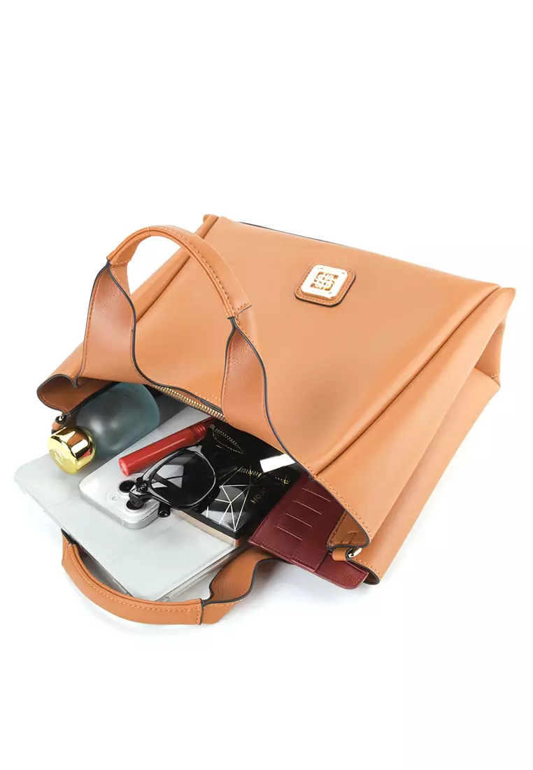 Everly Hobo (M)