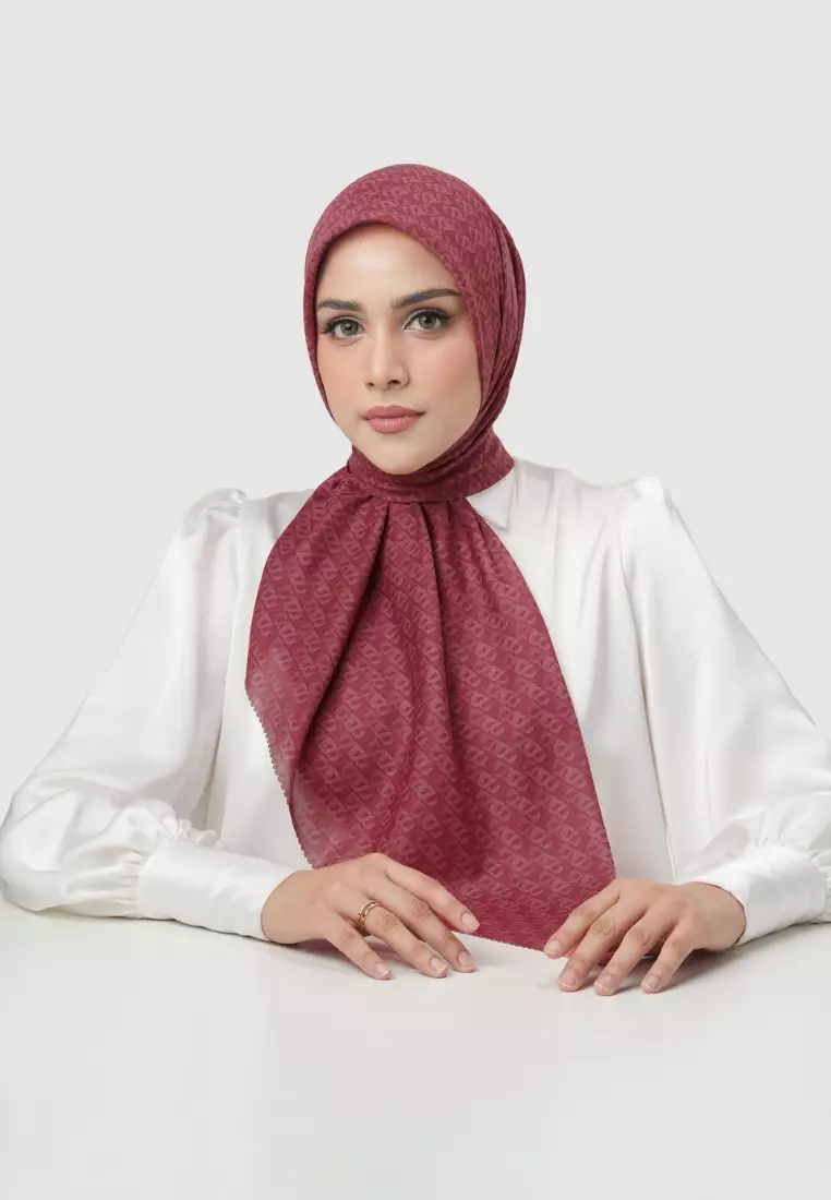 Interlock Voile Square - Cherry
