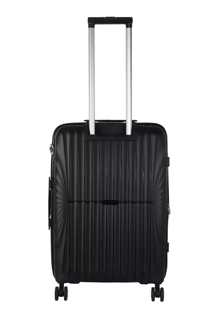 345 Hard Case Luggage Medium (22.5 inches)