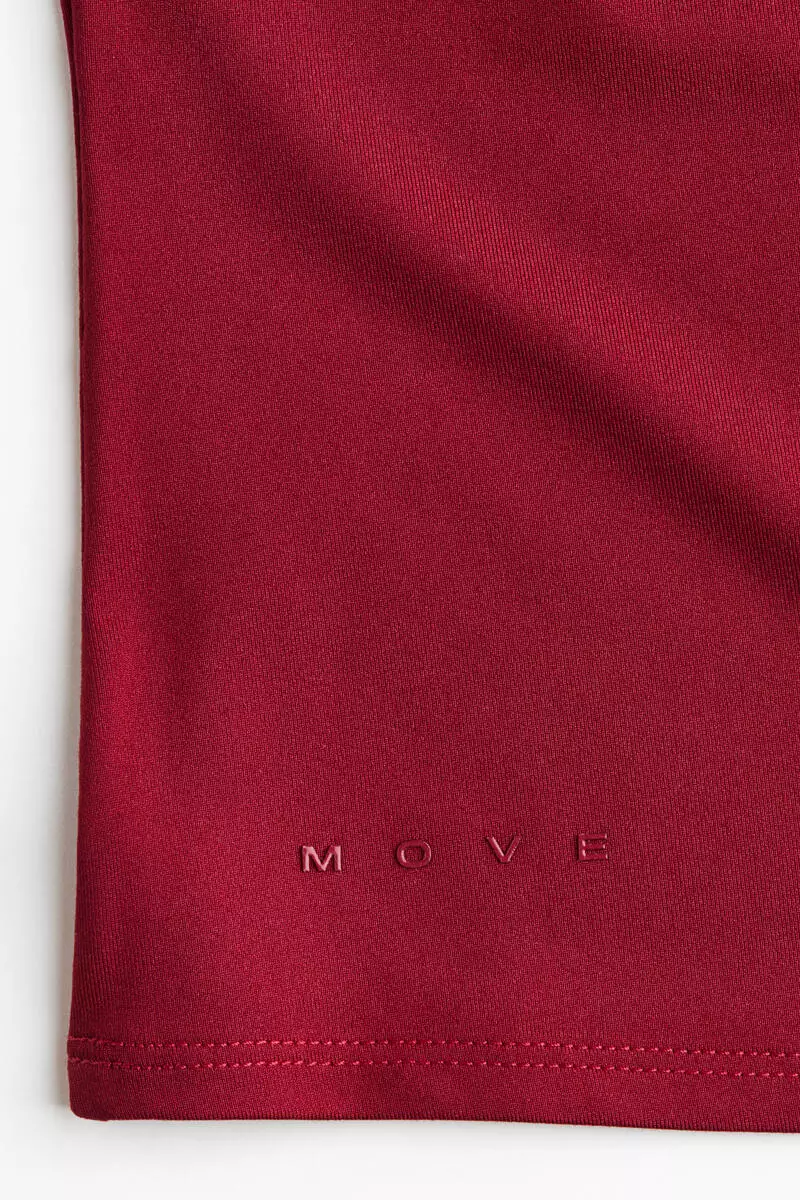 Sports top with DryMove™