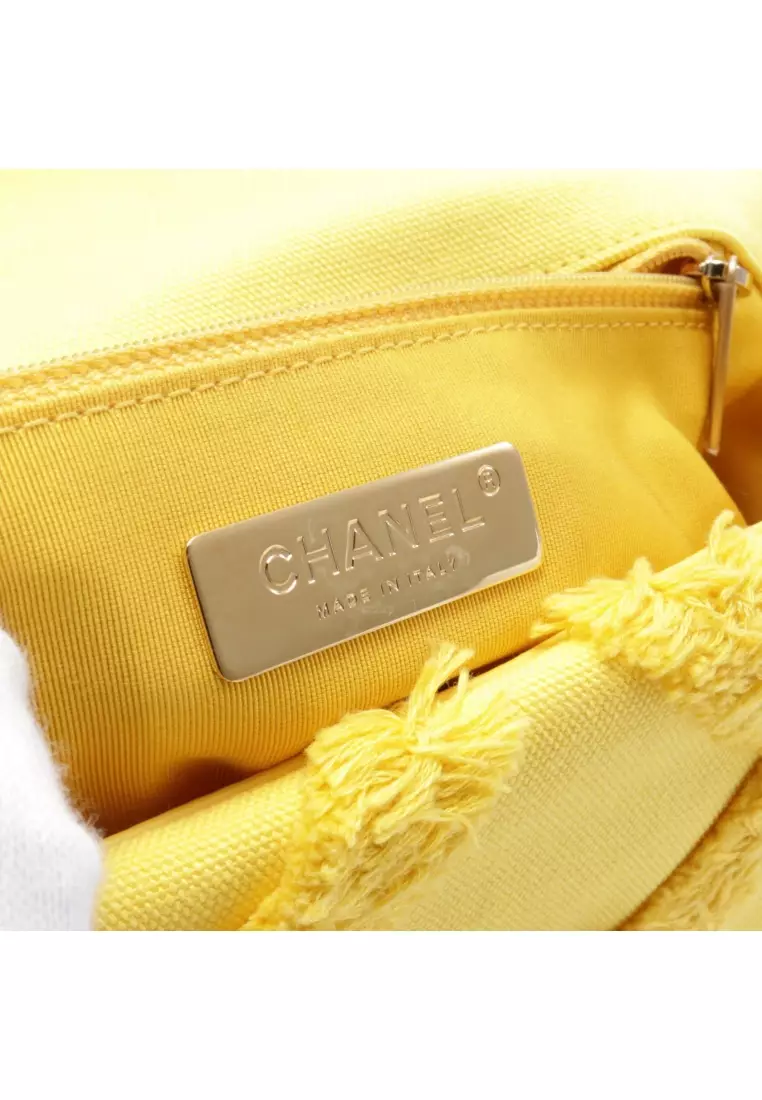 Pre-Loved Chanel 19 Dizeneuf matelasse chain shoulder bag canvas yellow Combination metal fittings
