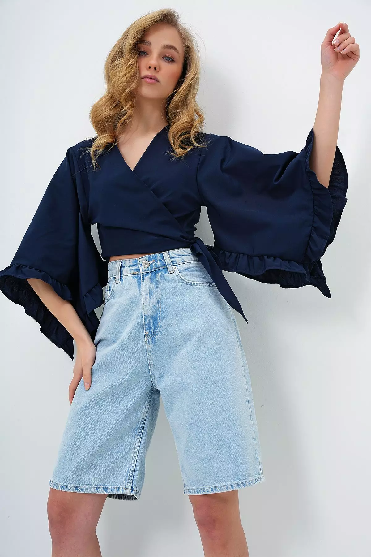 Women's Navy Blue Ruffle Sleeve Crop Woven Blouse Alc-X10336