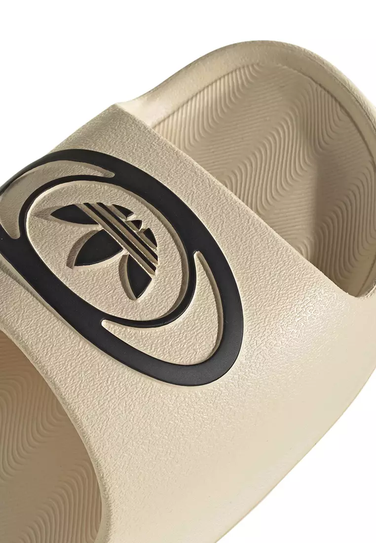 Adilette 00S Slides