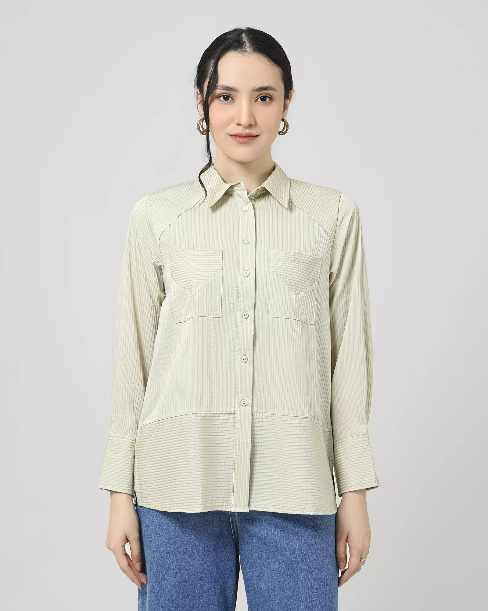 Geulis.id AVANEA SHIRT - Sagegreen