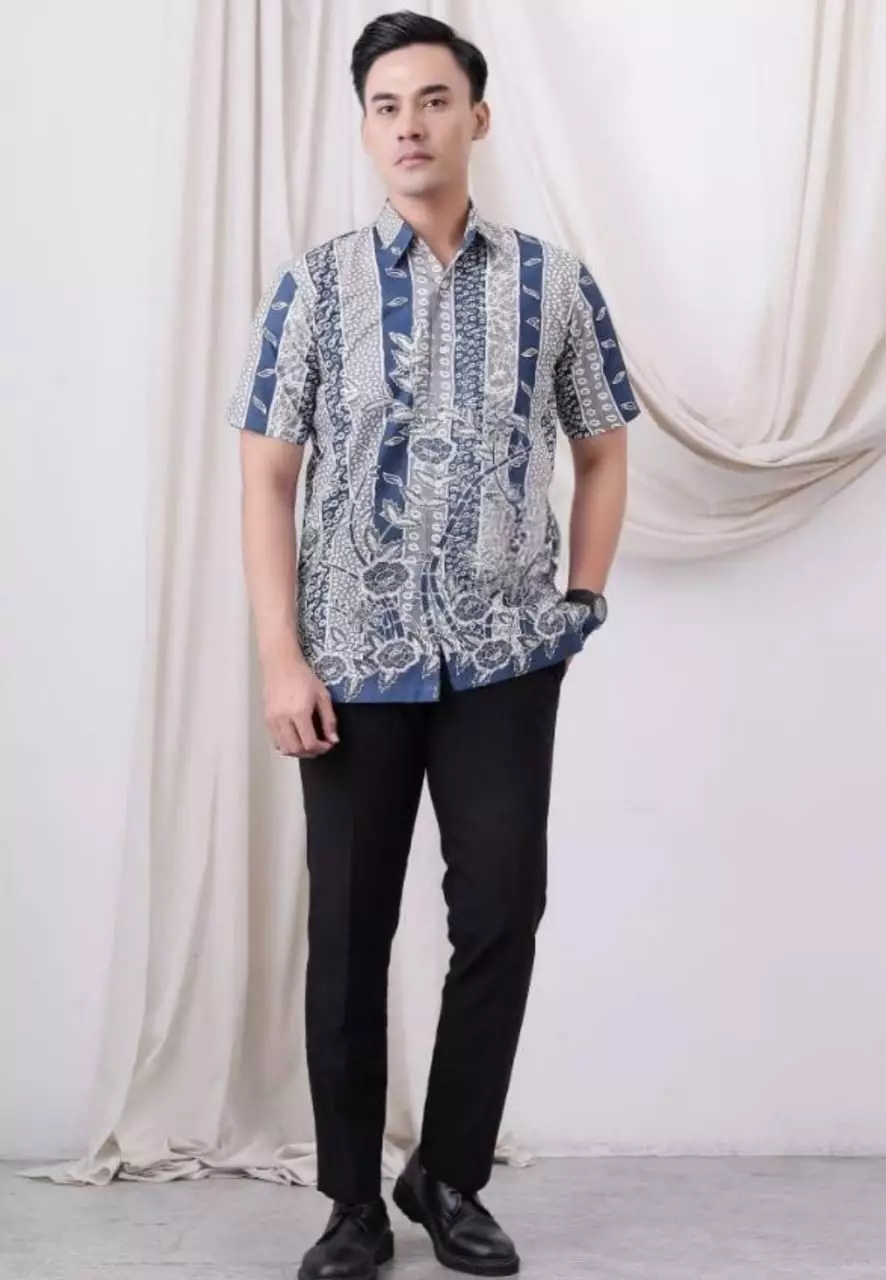 Fellinda Navy Kemeja Batik Pria Premium Elegant Lengan Pendek B.K