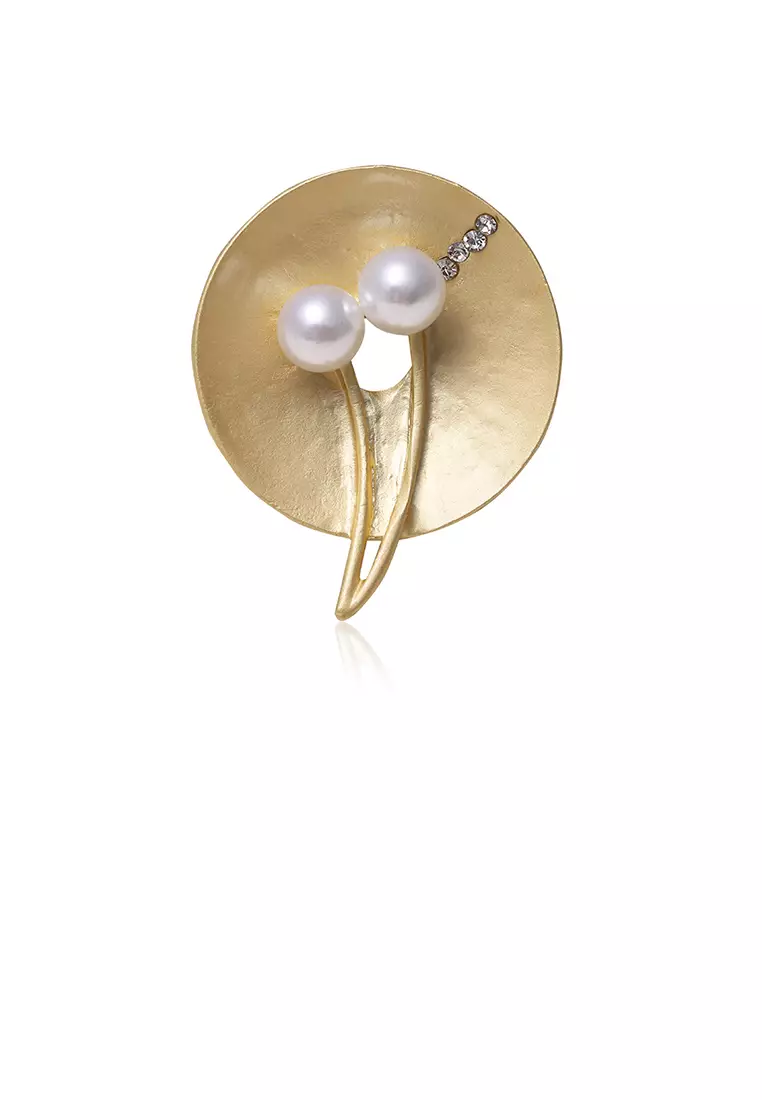 Gold pearl brooch store