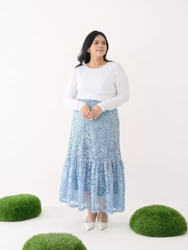 xtramiles Ladies plus size skirt lily lace skirt light blue