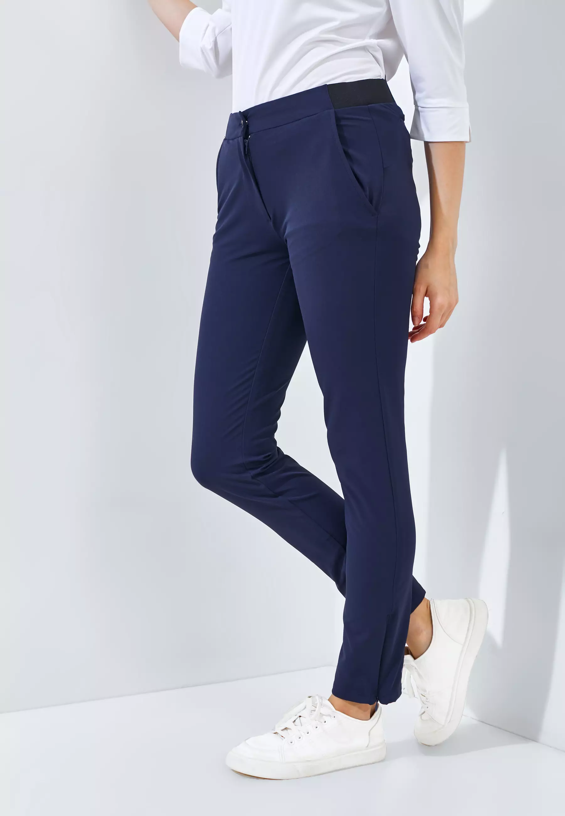 Jack Nicklaus Mirage  Premium Pants Ladies Slim Fit Classic Navy