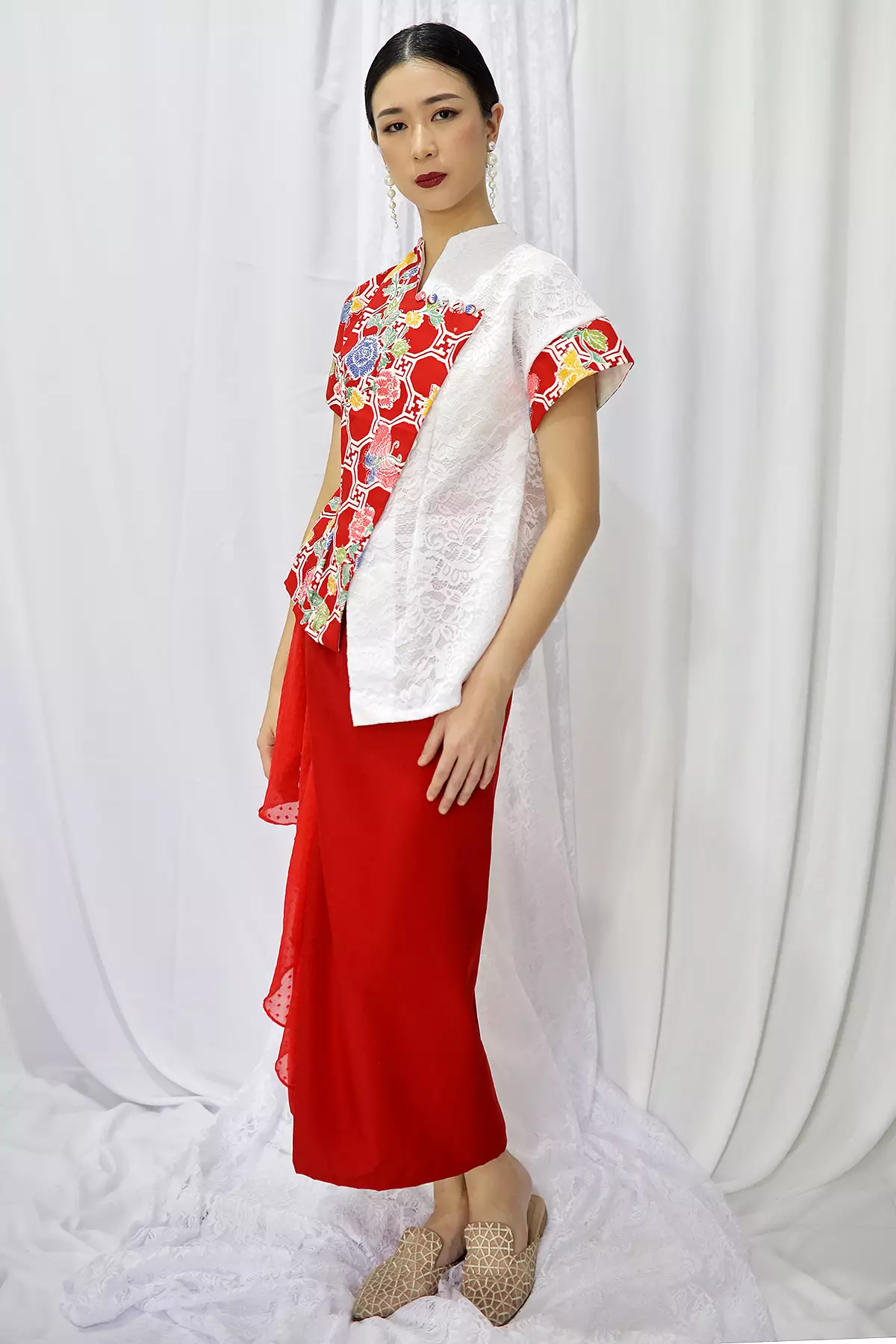 Serodja Encim Kawung Merah Kebaya Janggan Batik