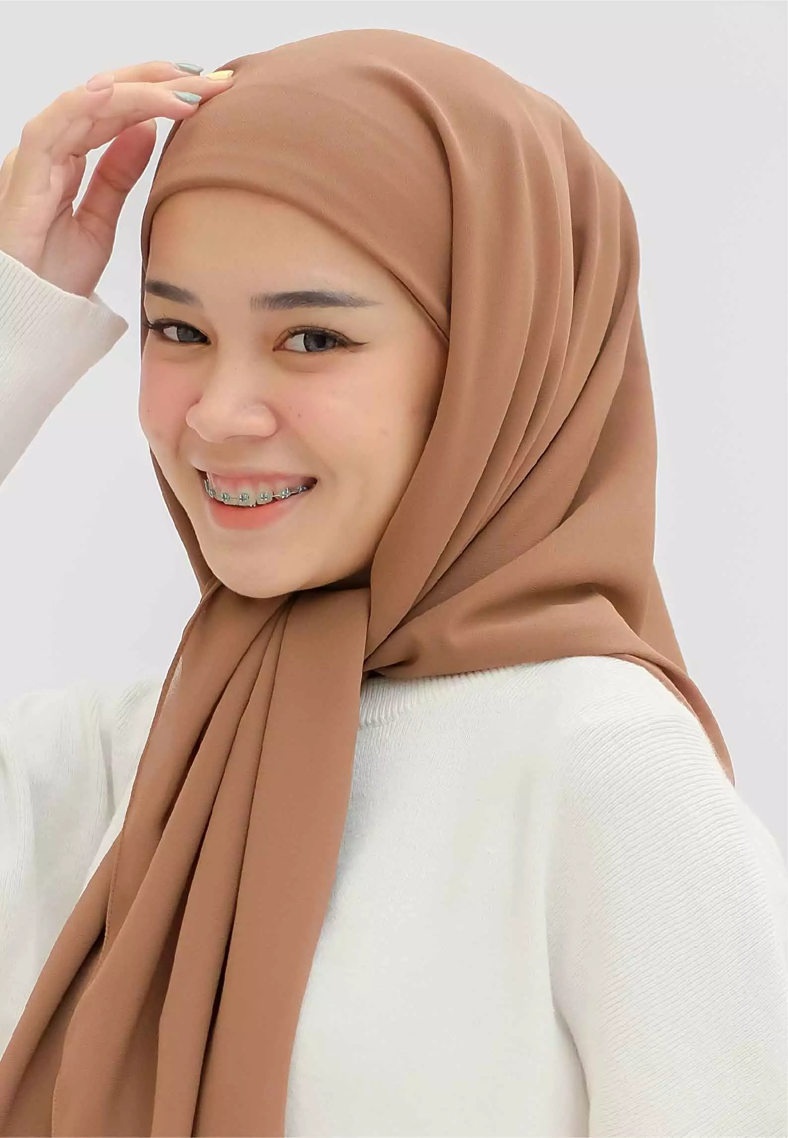 Araa Square Hazelnut