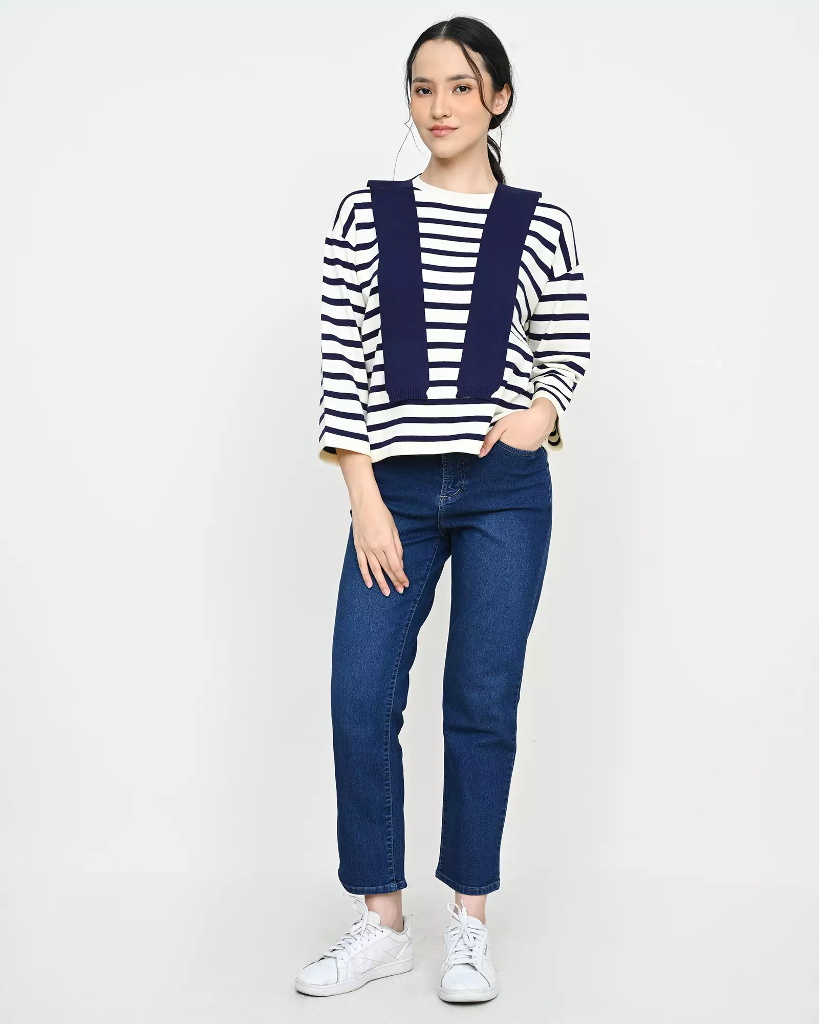 Geulis.id LILI STRIPES KNIT SWEATSHIRT - Navy