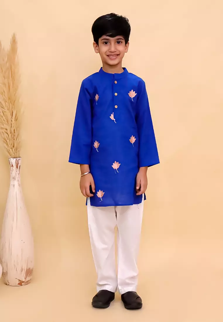 The Mom Store 卡玛尔-瓦提卡男童刺绣库尔塔睡衣套装 - 蓝色