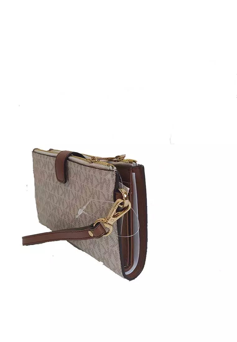 Jet Set Travel Signature Logo Smartphone Wallet