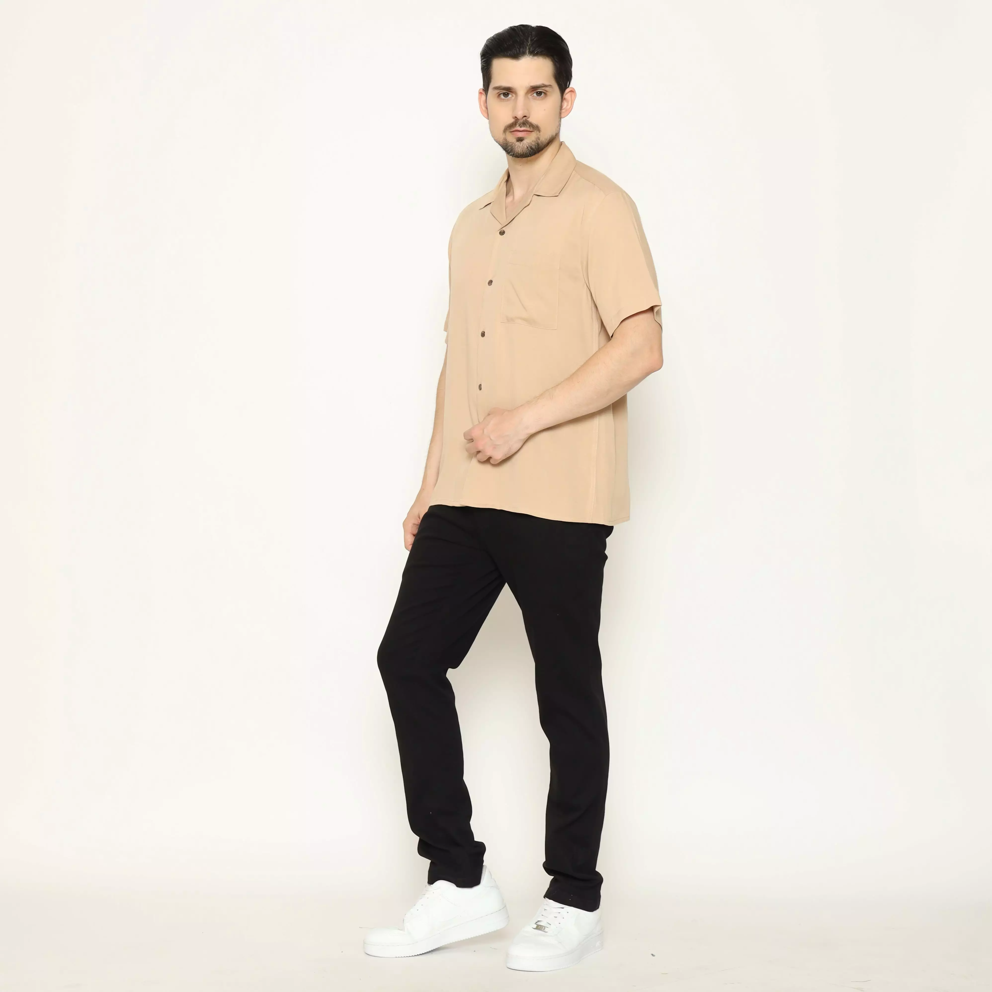 MAGINOT Kemeja Pria Basic Cuban Collar Rayon Pendek KHAKY