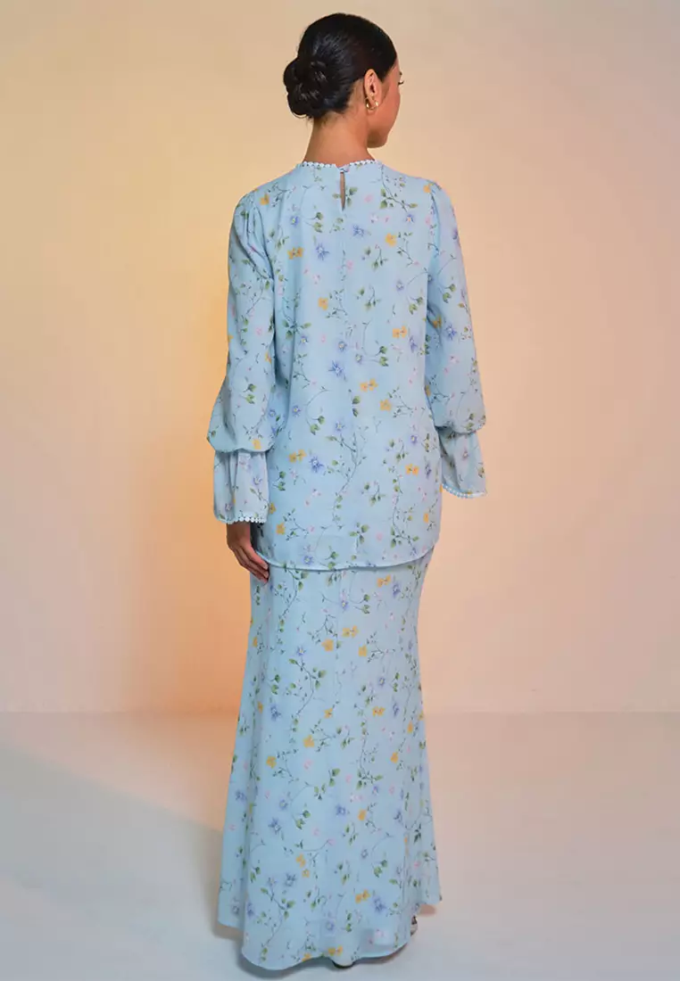 Fajar Blouse & Skirt - Sky Blue Spring