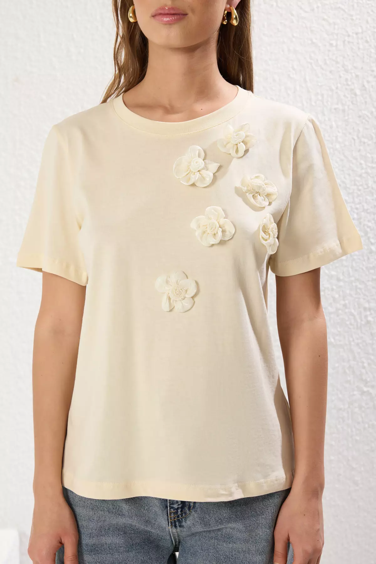 Light Stone 100% Cotton Accessory Flower Detailed Regular/Normal Pattern Knitted T-Shirt TWOSS25TS00026