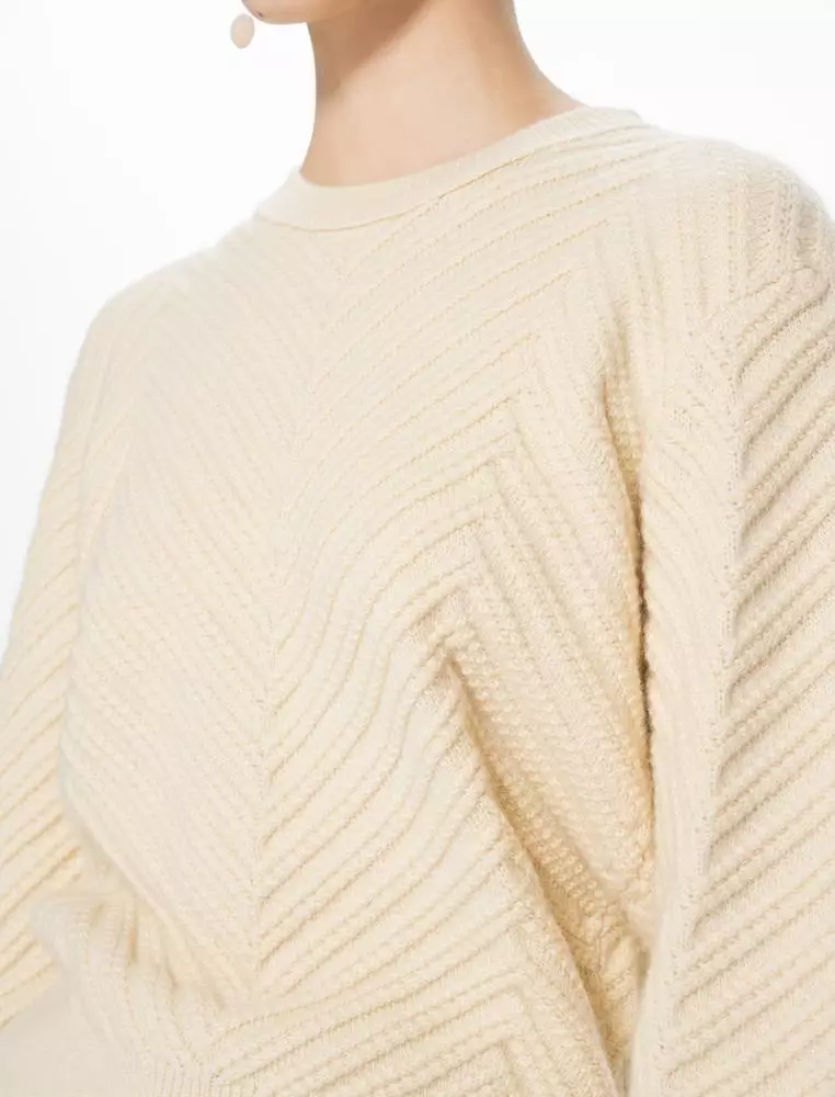 Long-sleeved cashmere pullover