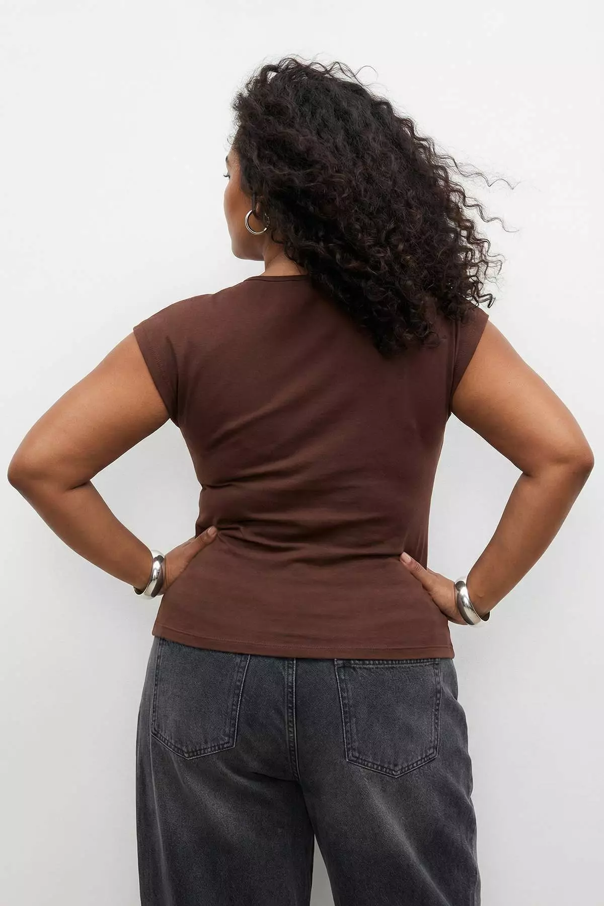 Brown Viscose Ribbed Flexible Comfortable Basic Knitted Plus Size Blouse Tbbss26Af00053