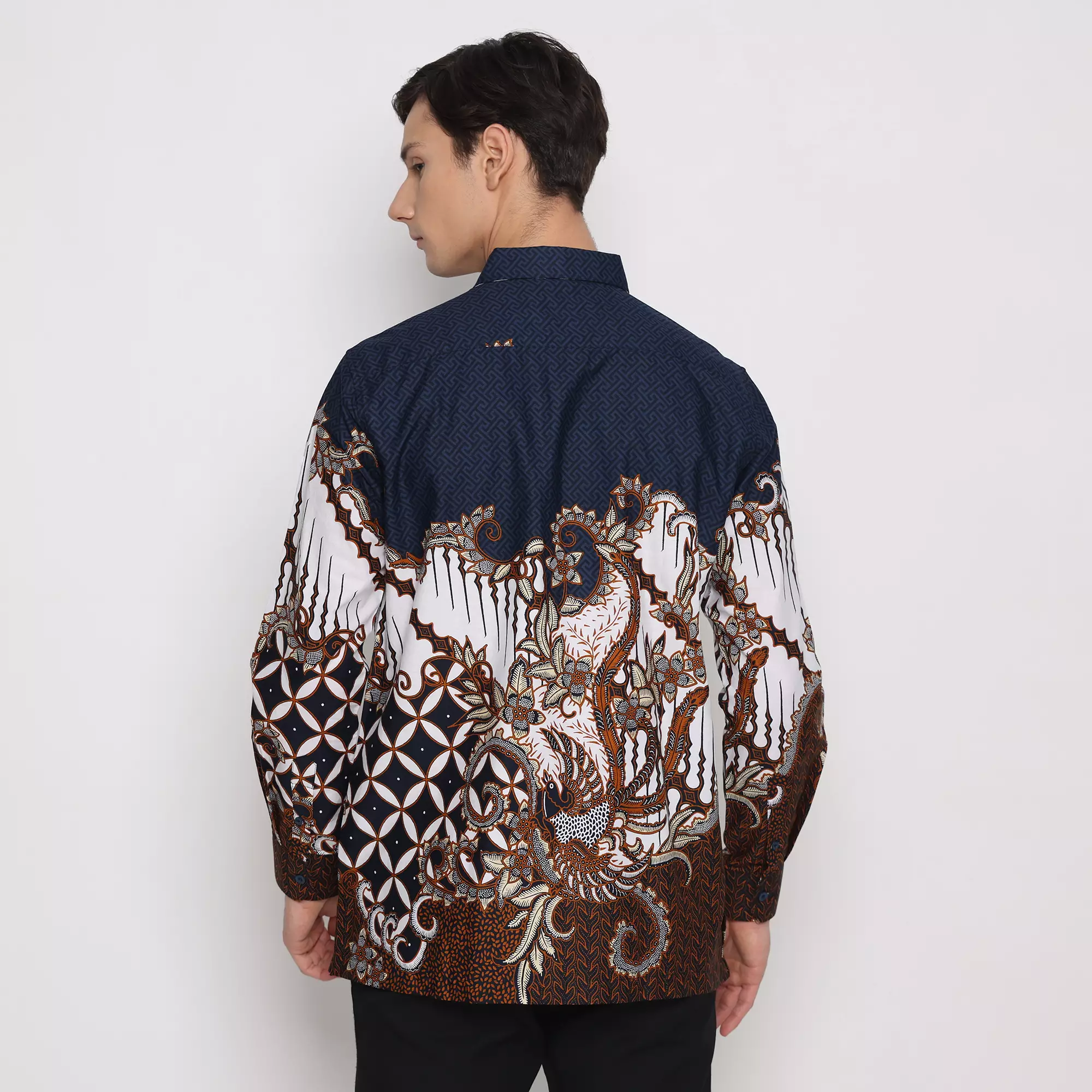 Platini Kemeja Batik Pria Lengan Panjang Katun Navy 36044