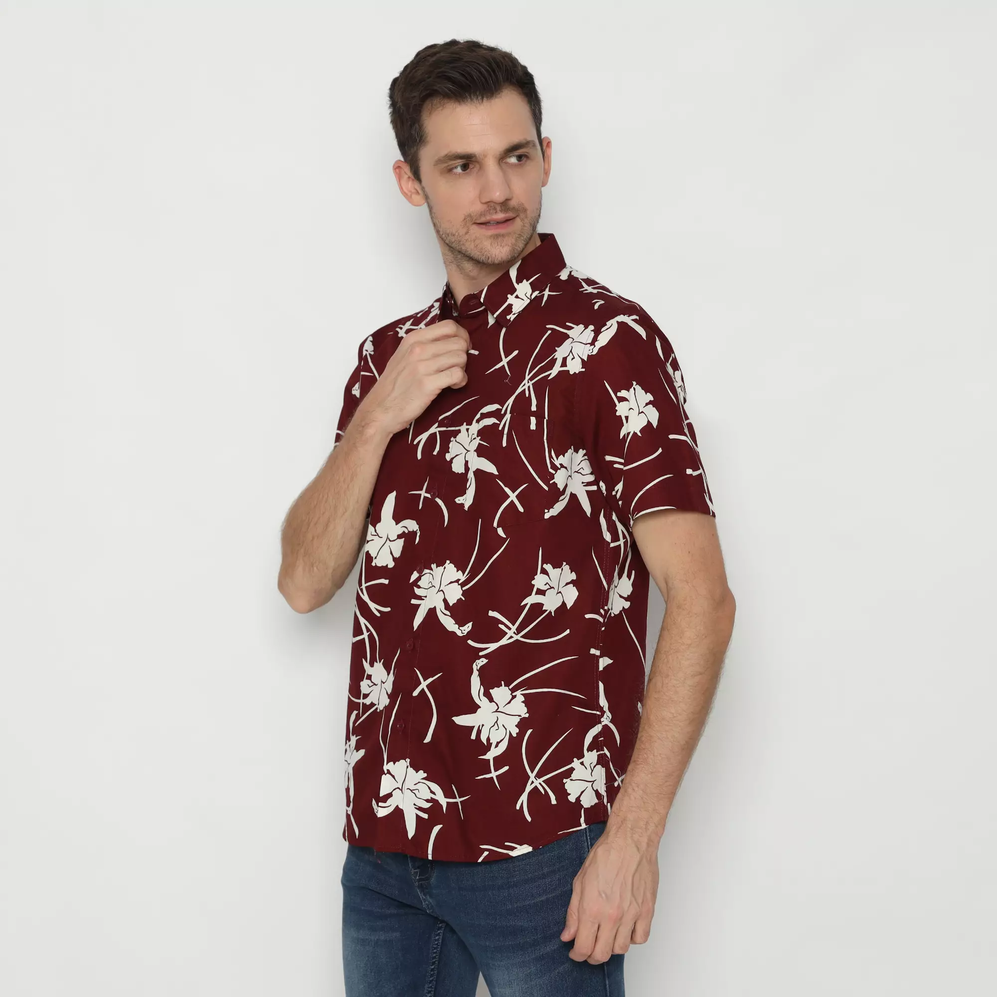 Platini Kemeja Motif Printing Pria Lengan Pendek Katun MAROON 132258
