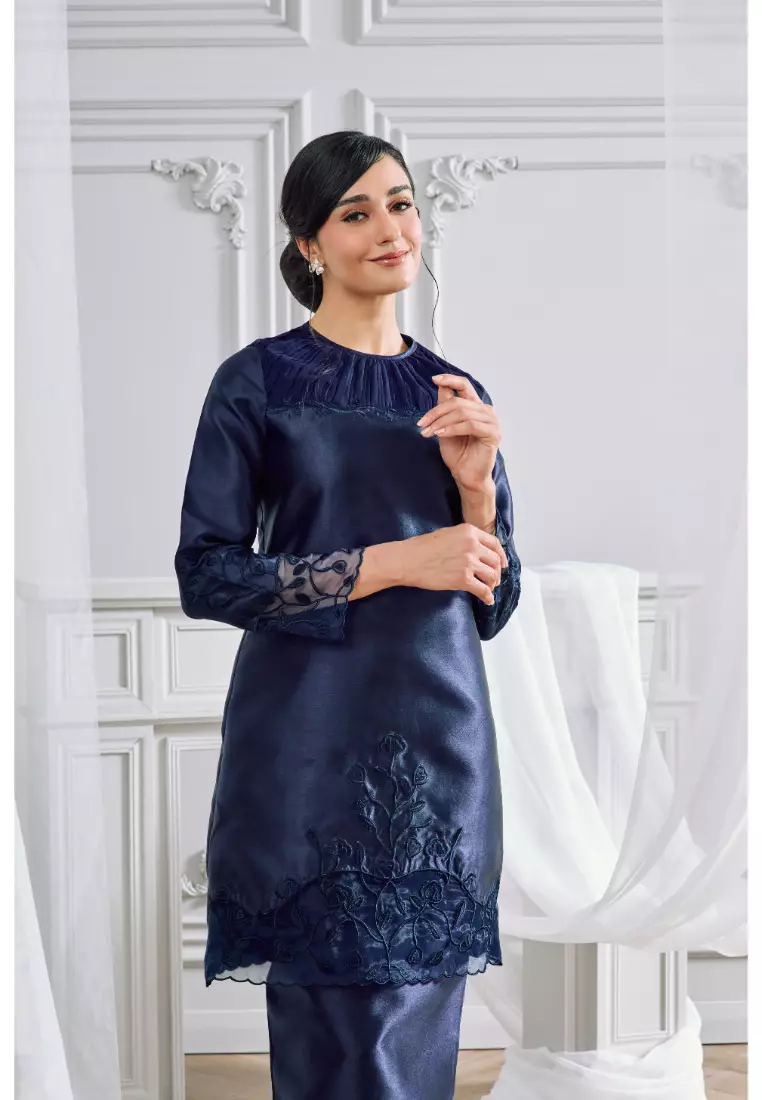 Kurung Moden Madina